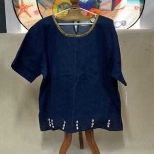 NWT woman’s mglato short sleeve shirt